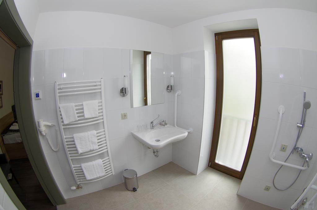 Hotel Therapia Pécs Eksteriør bilde
